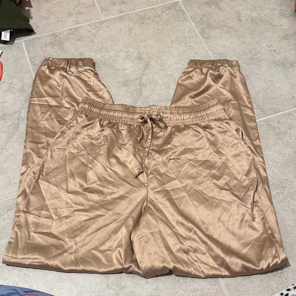 Forever 21 Metallic Beige Joggers